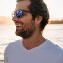 Handsome, tall and tanned guy wants to meet shy woman in North Jersey